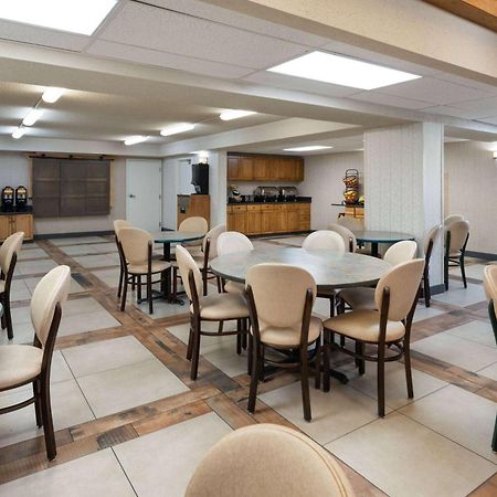 Days Inn & Suites By Wyndham בוזמן מראה חיצוני תמונה