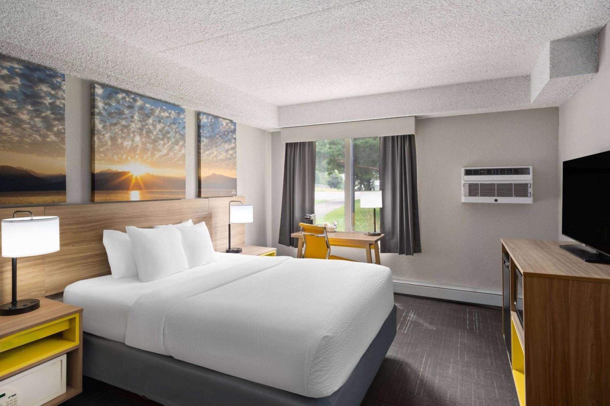 Days Inn & Suites By Wyndham בוזמן מראה חיצוני תמונה