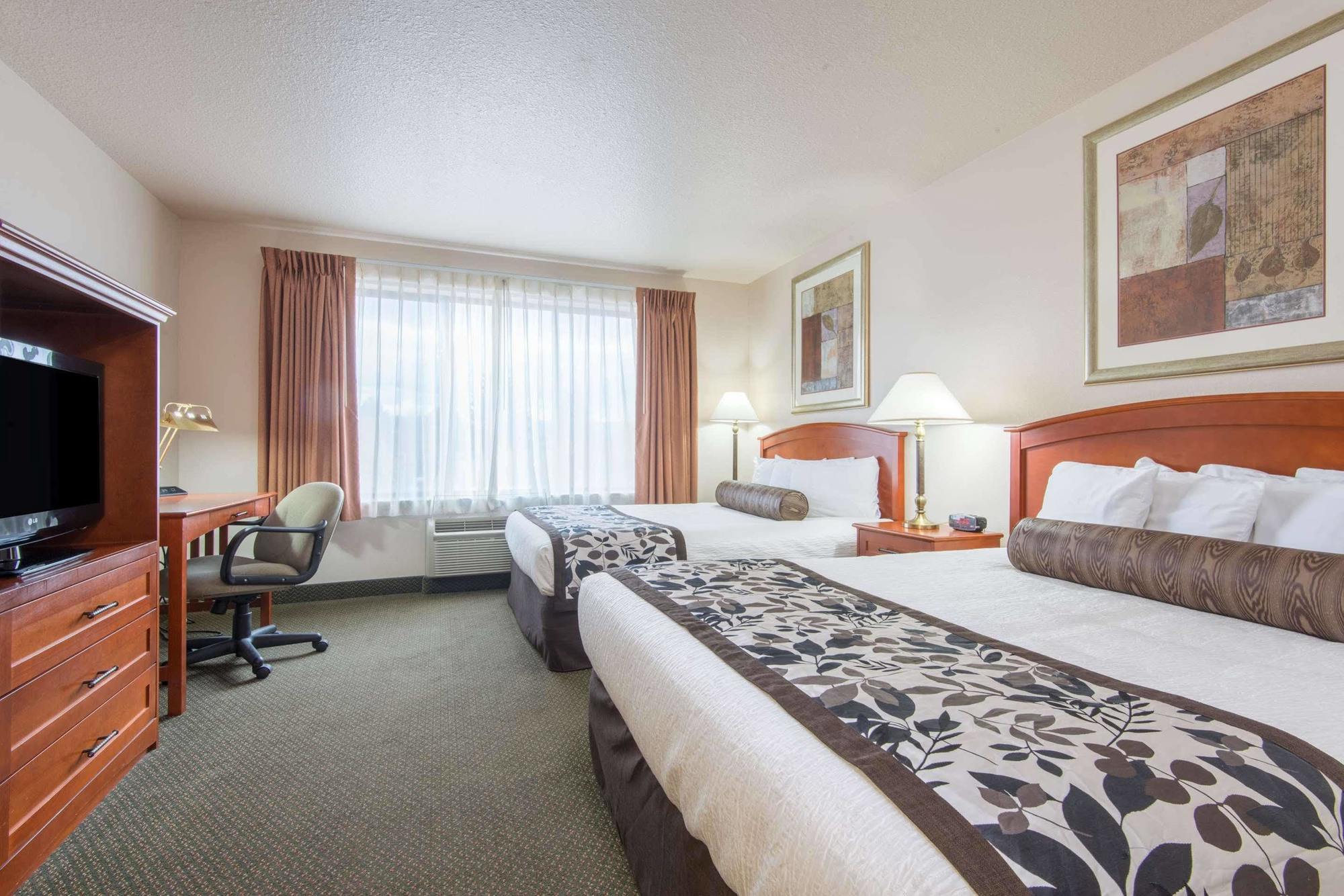 Days Inn & Suites By Wyndham בוזמן מראה חיצוני תמונה